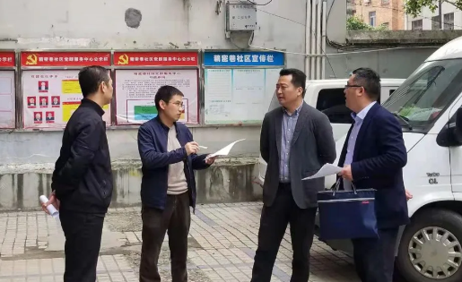 市委組織部就企業(yè)落實(shí)社區(qū)辦公用房達(dá)標(biāo)問(wèn)題開展現(xiàn)場(chǎng)辦公 王曉陪同