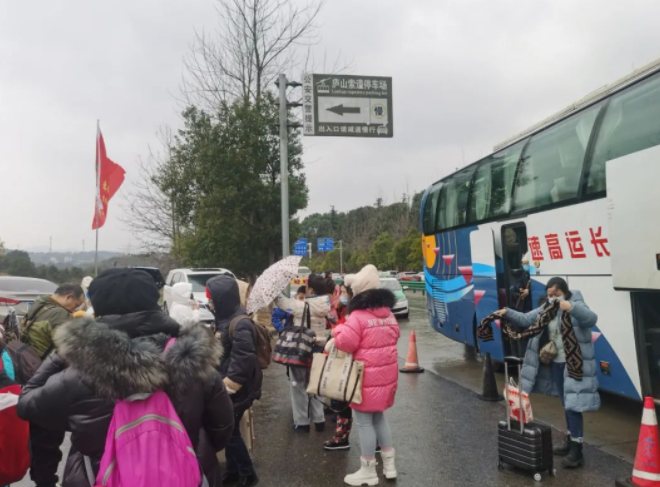 景德鎮(zhèn)長(zhǎng)運(yùn)：旅行社搶抓時(shí)機(jī) 推出“廬山二日游”