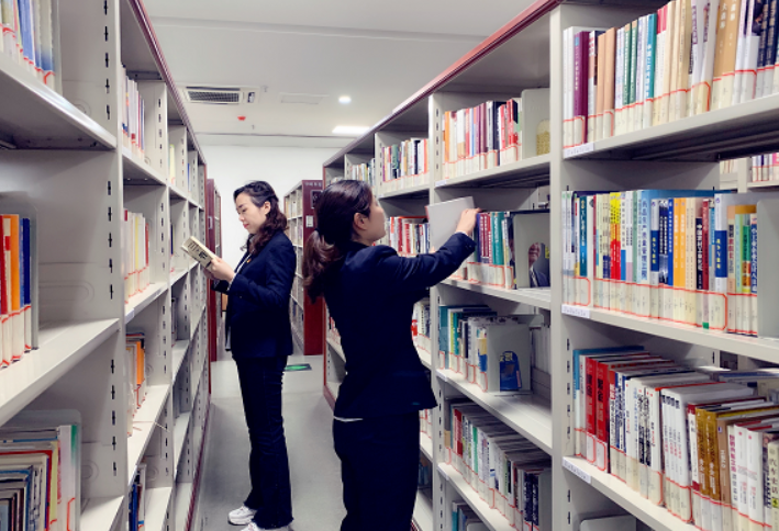 新余公交:聯(lián)合新余市交通運(yùn)輸綜合行政執(zhí)法支隊(duì)舉辦讀書活動(dòng)