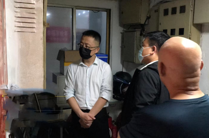 長運物業(yè):檢查各單位夜間值班值守及晚間斷電情況