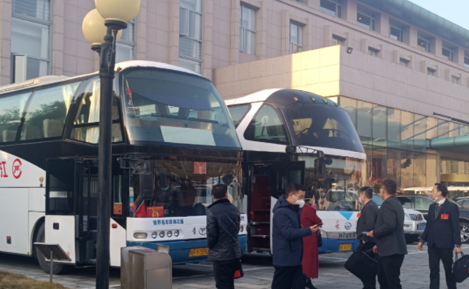 景德鎮(zhèn)長運:圓滿完成景德鎮(zhèn)市十六屆人大第三次會議運輸保障任務(wù)