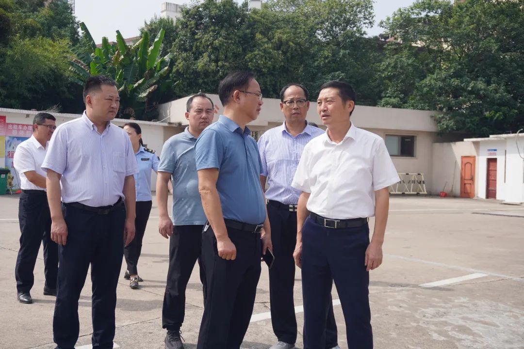 撫州長運(yùn) 江志堅(jiān)一行督導(dǎo)撫州長運(yùn)“中秋、國慶”節(jié)前安全生產(chǎn)工作