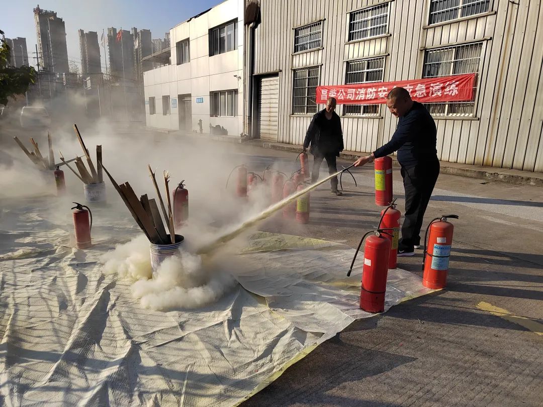 萍鄉(xiāng)長運:開展消防宣傳月應急疏散演練