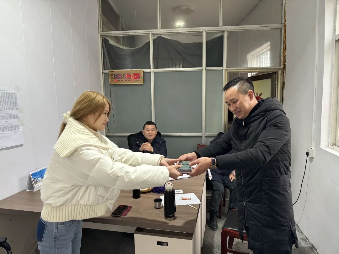 上饒汽運(yùn):駕駛員拾金不昧 正能量情暖人心