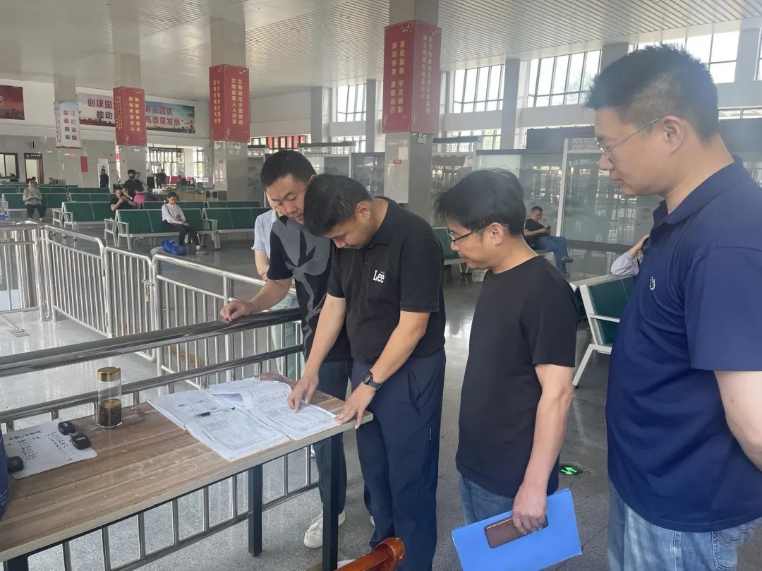 馬鞍山長(zhǎng)客:開(kāi)展安全生產(chǎn)“四不兩直”檢查