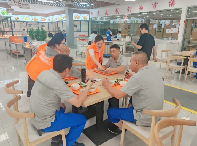 上饒汽運:站點巴士地推活動走進(jìn)上饒晶科